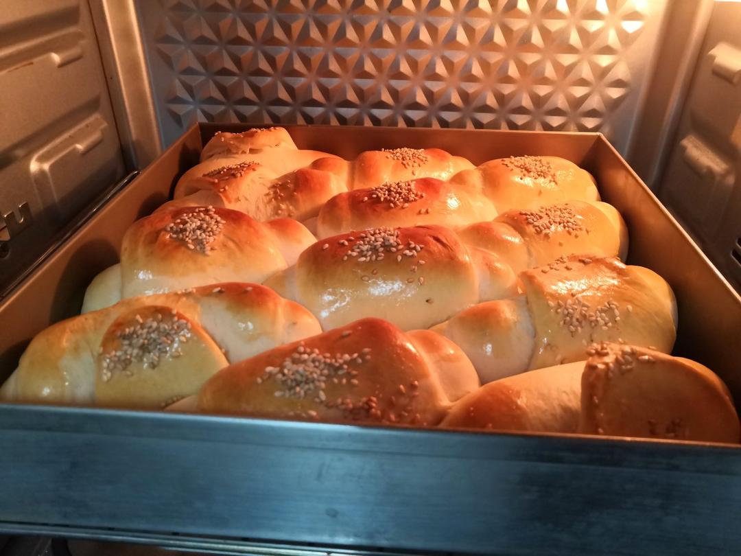 香草牛奶卷卷面包