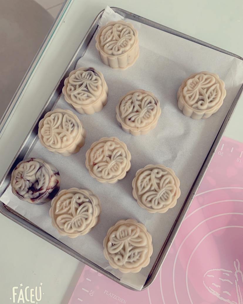 广式豆沙月饼