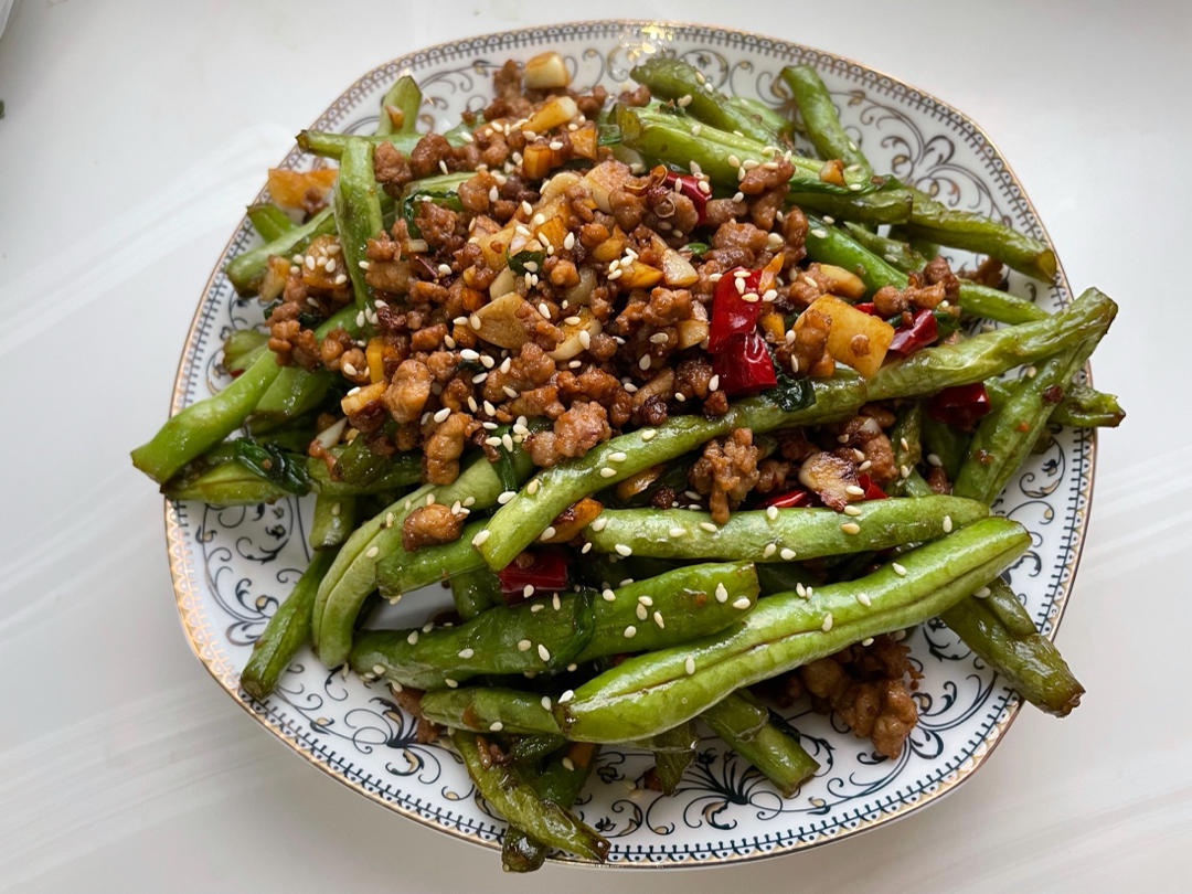 麻麻辣辣的干煸豆角