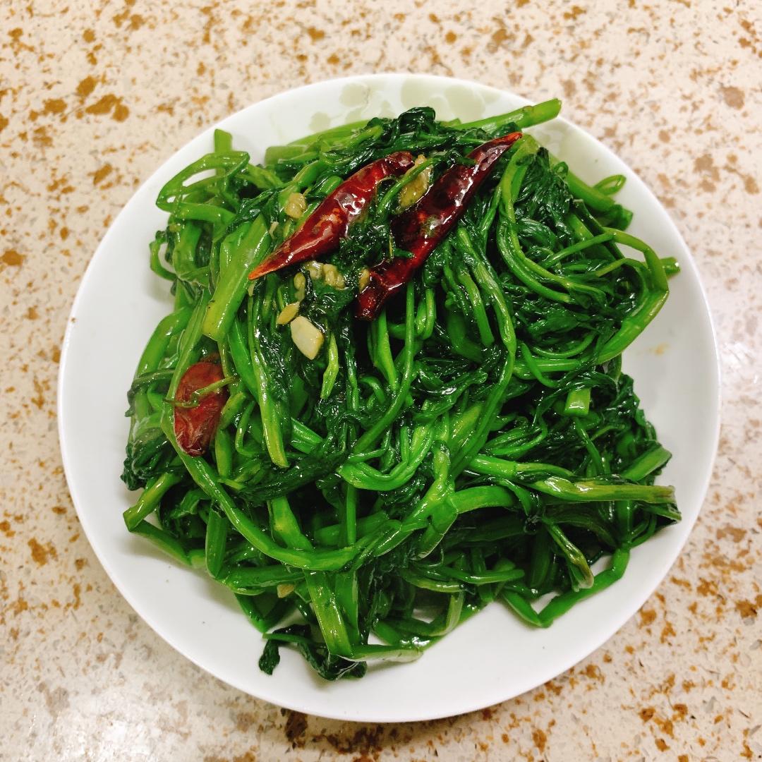 炝炒空心菜（不黑的秘密）