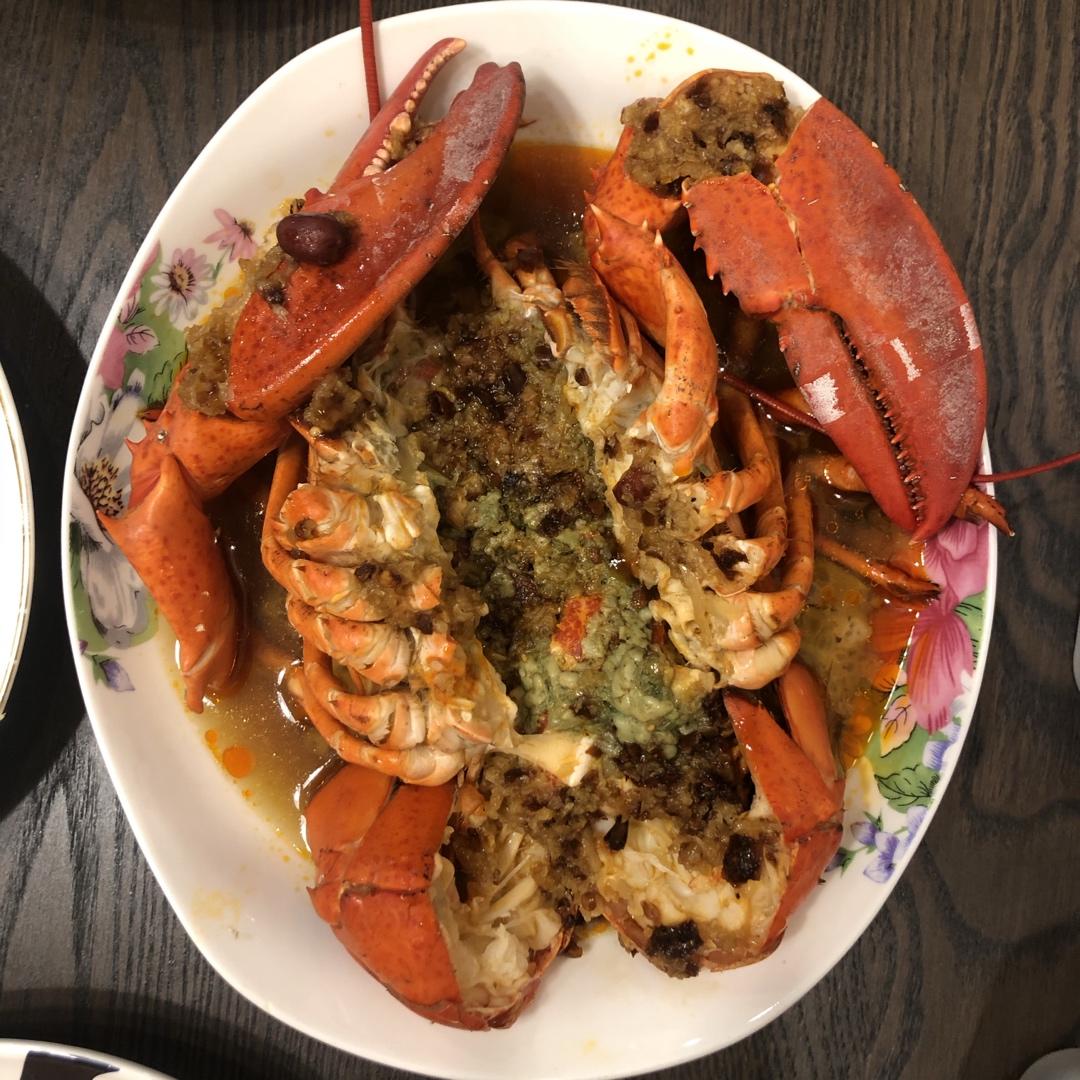 朋友做客强力大菜——蒜蓉粉丝蒸波士顿龙虾