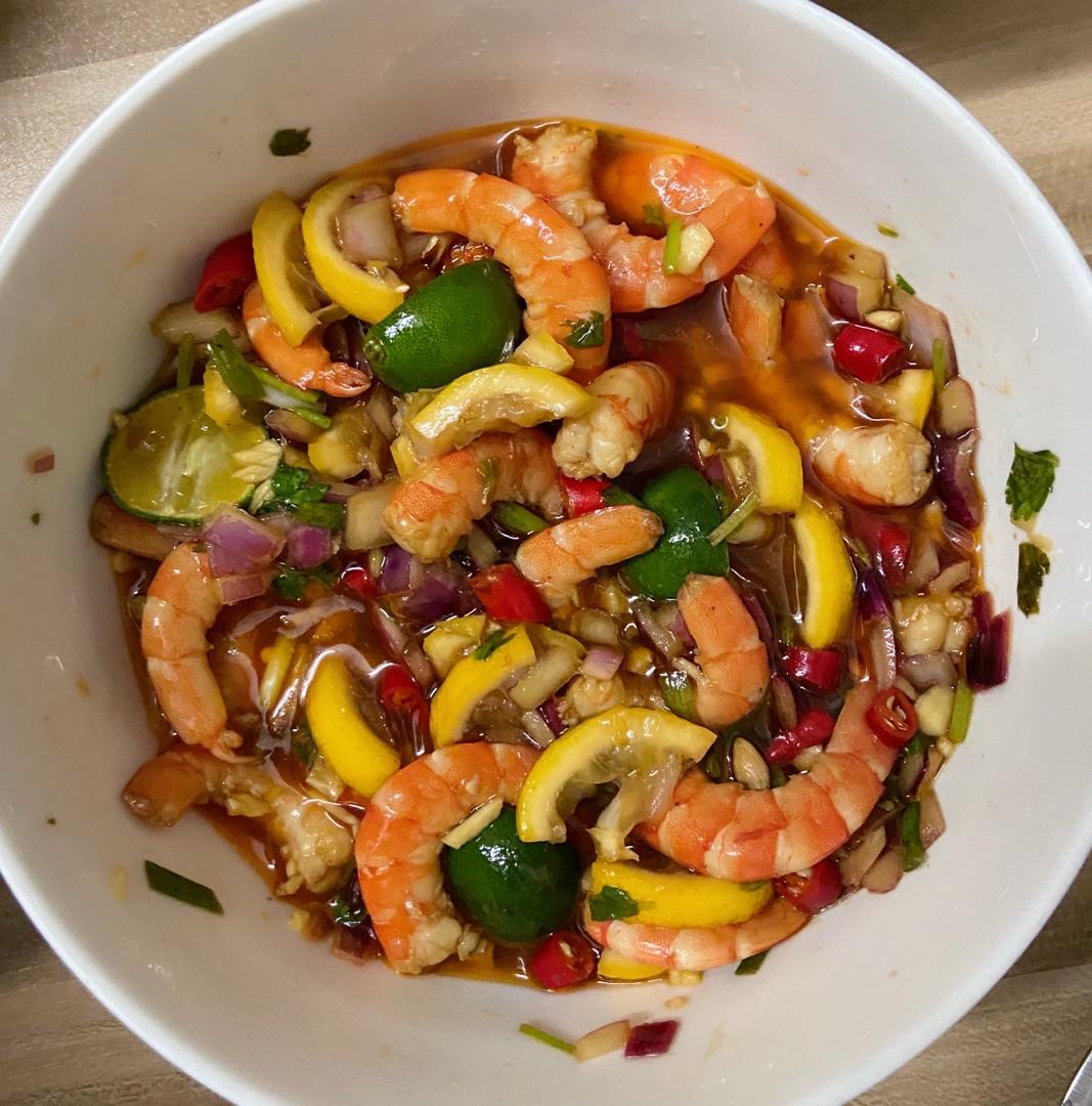 鲜嫩爽口❗️巨好吃的酸辣柠檬虾❗️一看就会超过瘾