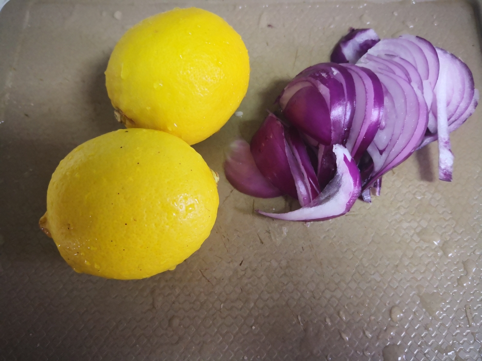 百香果柠檬凤爪的做法 步骤3
