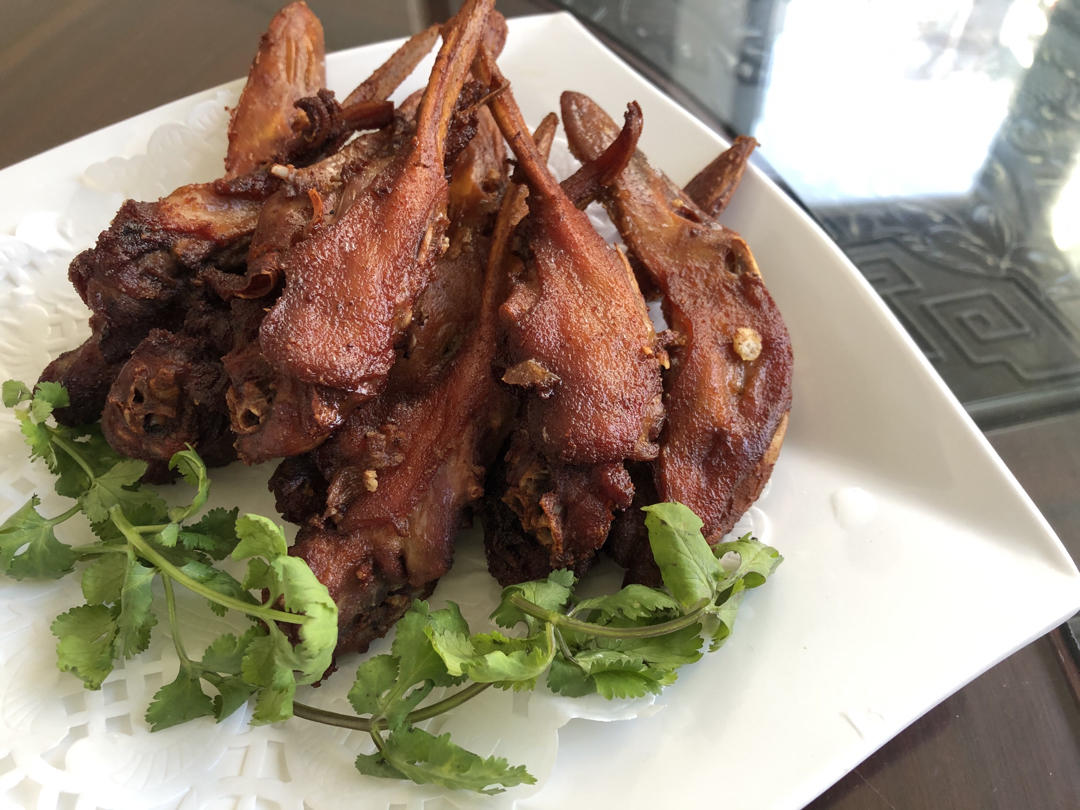 幸运小丁丁做的椒盐鸭头