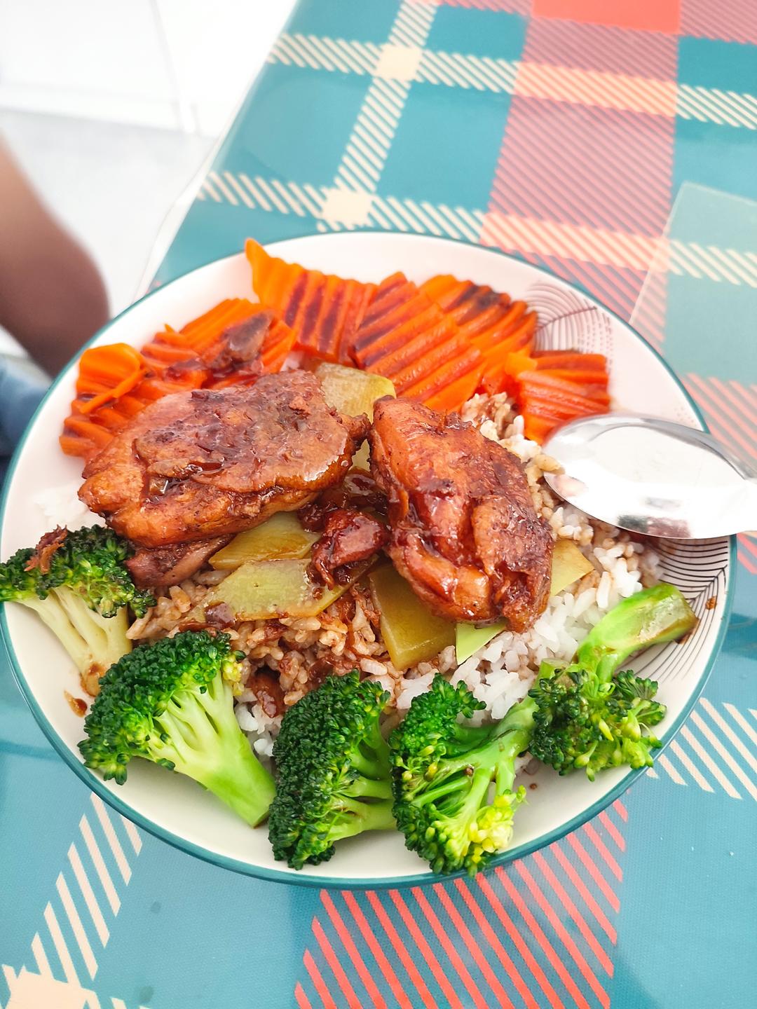 照烧鸡腿饭