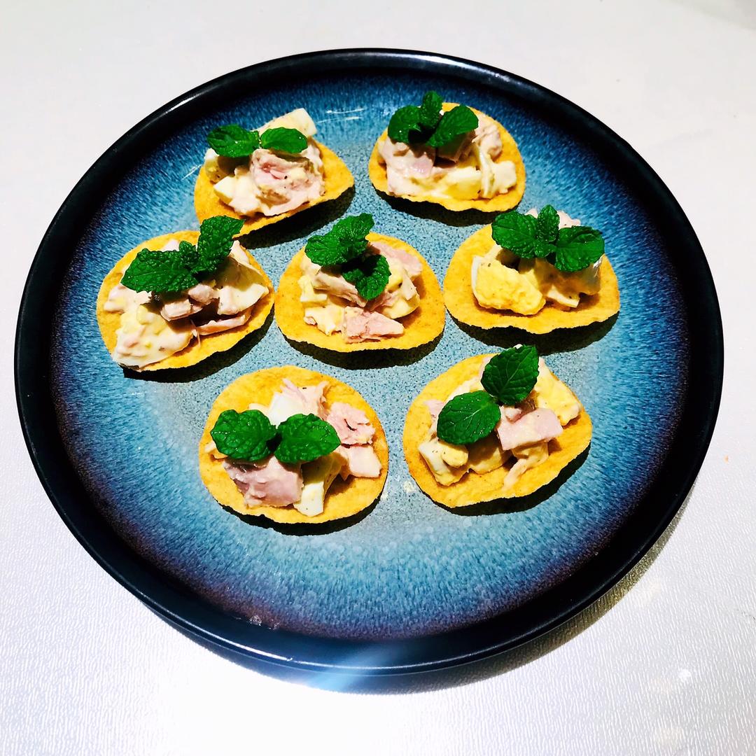 金枪鱼鸡蛋薯片挞