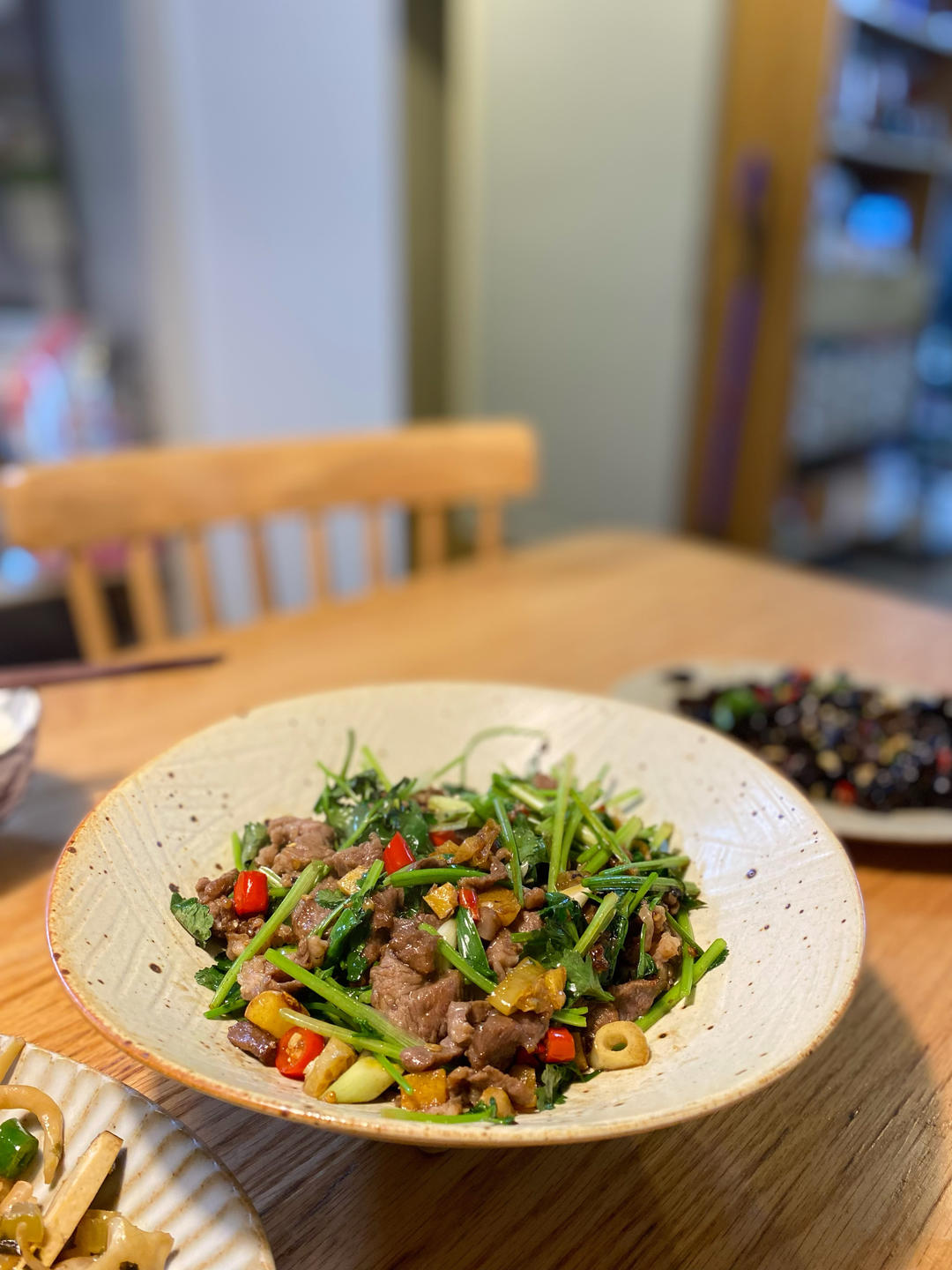 小炒黄牛肉，肉嫩味香！太好吃了简直是米饭杀手！