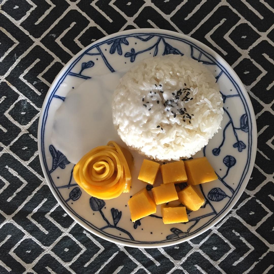 椰浆芒果糯米饭（附芒果玫瑰花做法）