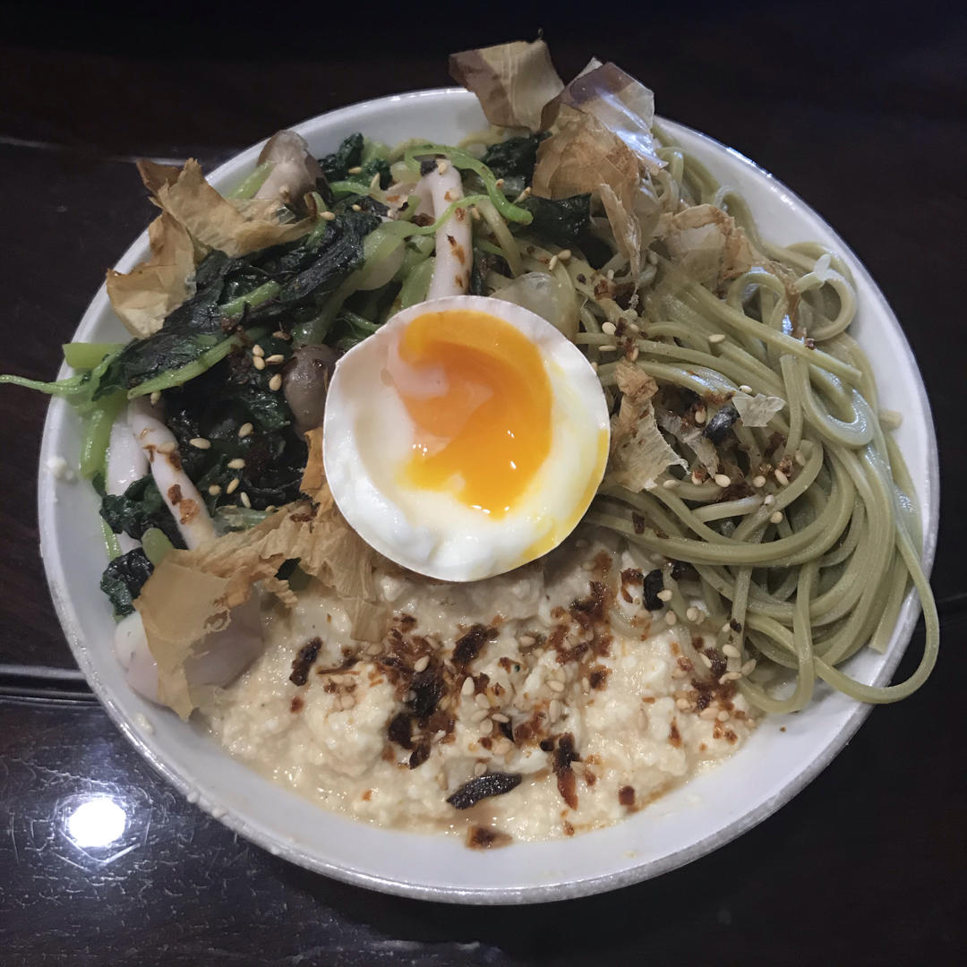 菠菜溏心蛋味噌豆腐酱拌荞麦面【健康一锅端】