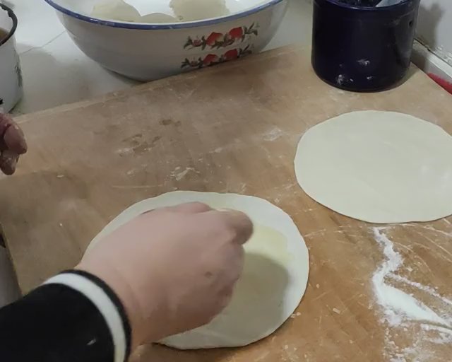简单易学--传统潍坊油饼的做法 步骤2