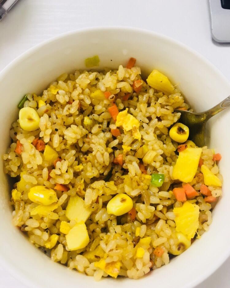 菠萝炒饭