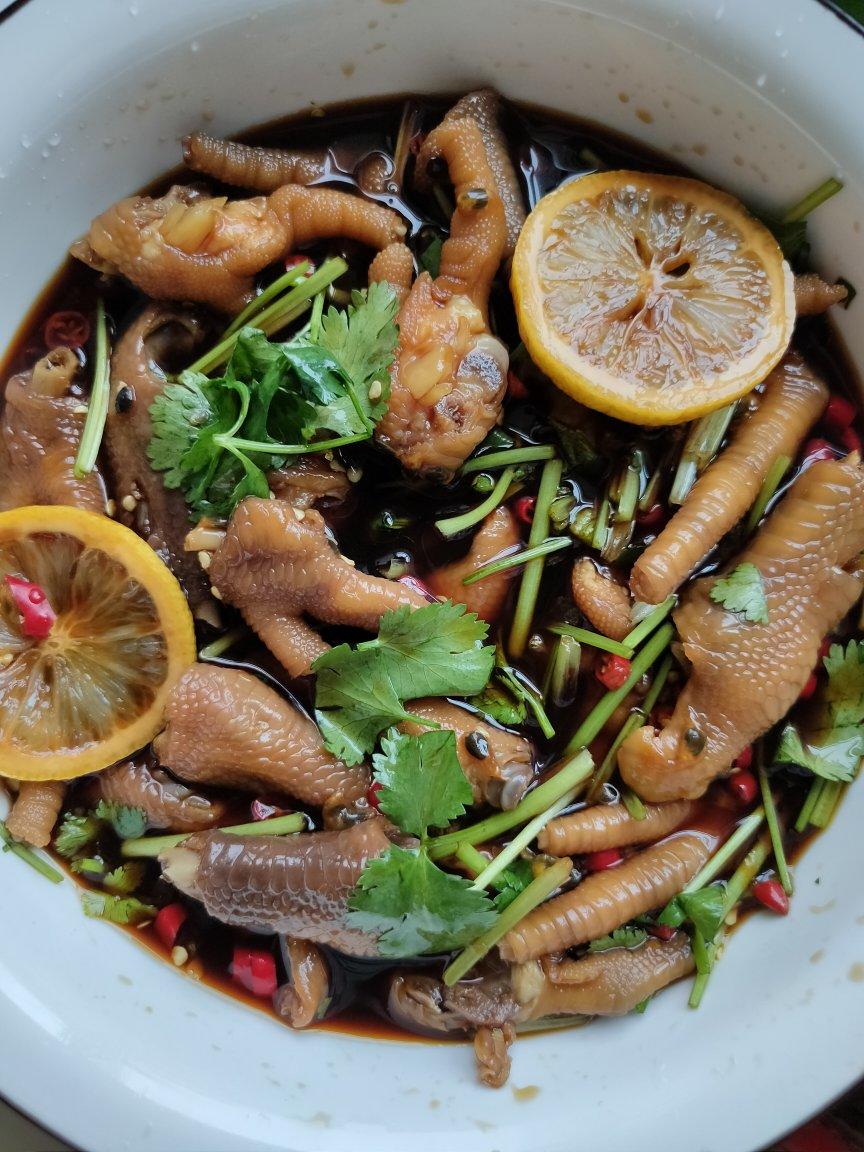 吃货的世界无限大啦做的柠檬鸡爪