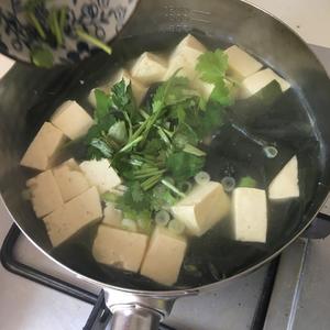 裙带菜排骨豆腐汤（简单清淡）的做法 步骤10