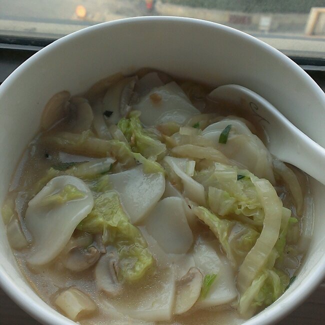 黄芽菜肉丝炒年糕