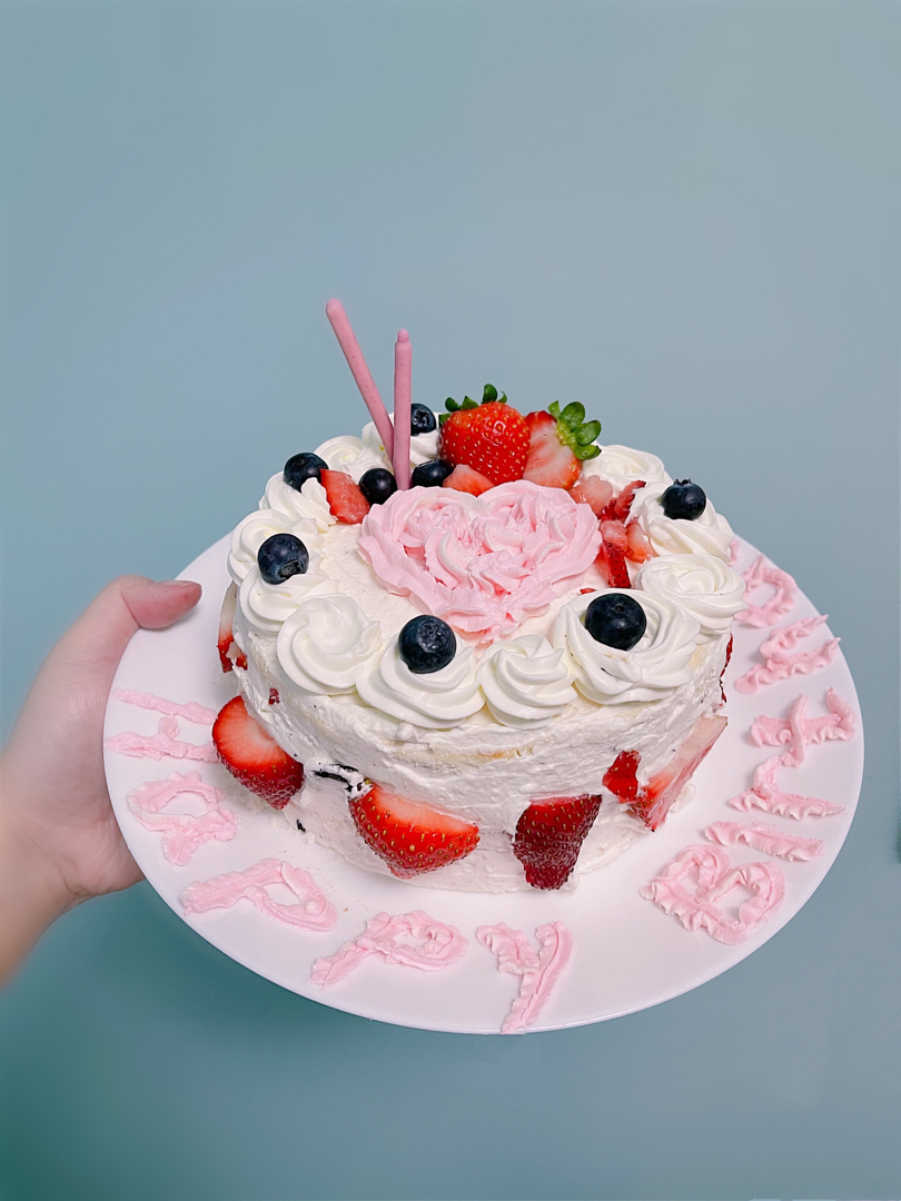 8寸奥利奥草莓水果蛋糕