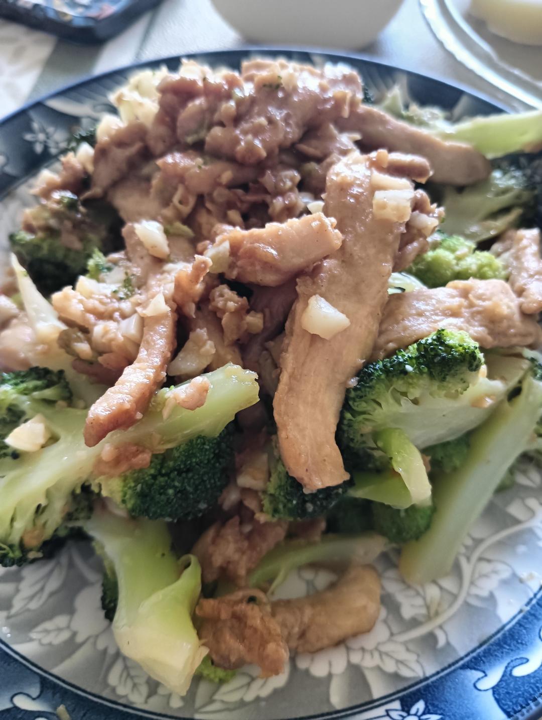西兰花炒鸡肉