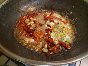 辣子肉拌面（新疆拉条子）的做法 步骤6