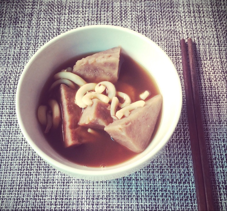 深夜食堂版芋头煮鱿鱼（含日式高汤做法）