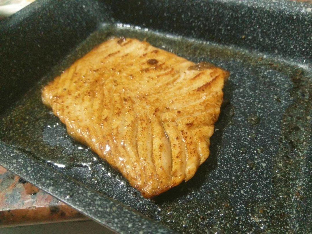 煎三文鱼