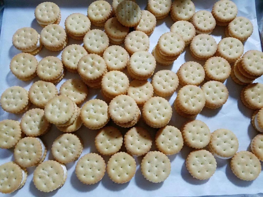 记住这一点做出来的牛轧饼酥脆香甜，拉丝超长