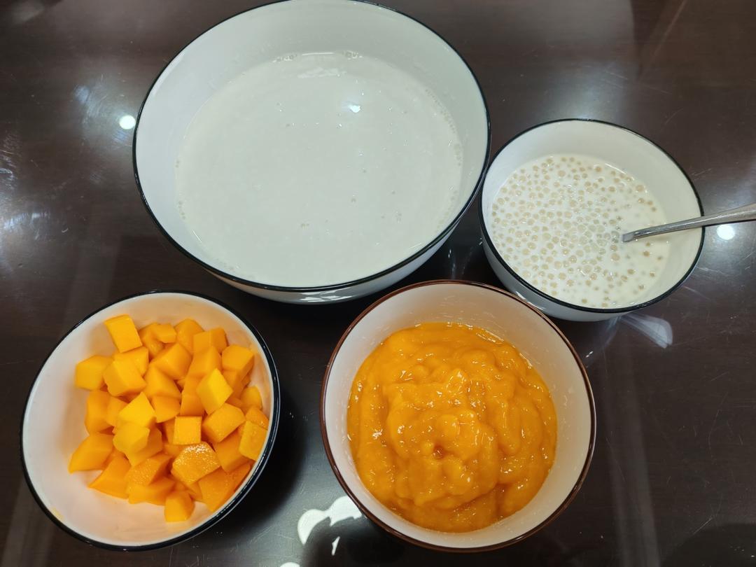 港式甜品——杨枝甘露(芒果西米露)附芒果花切法