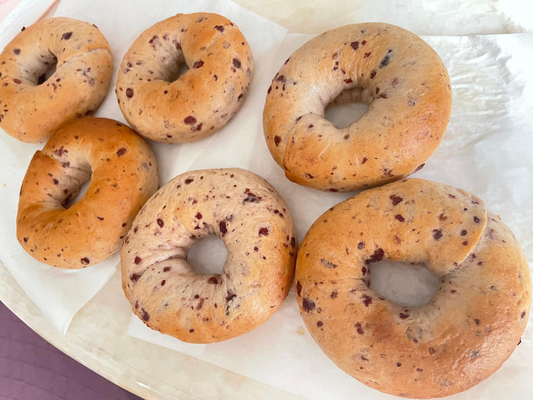 全麦蔓越莓贝果