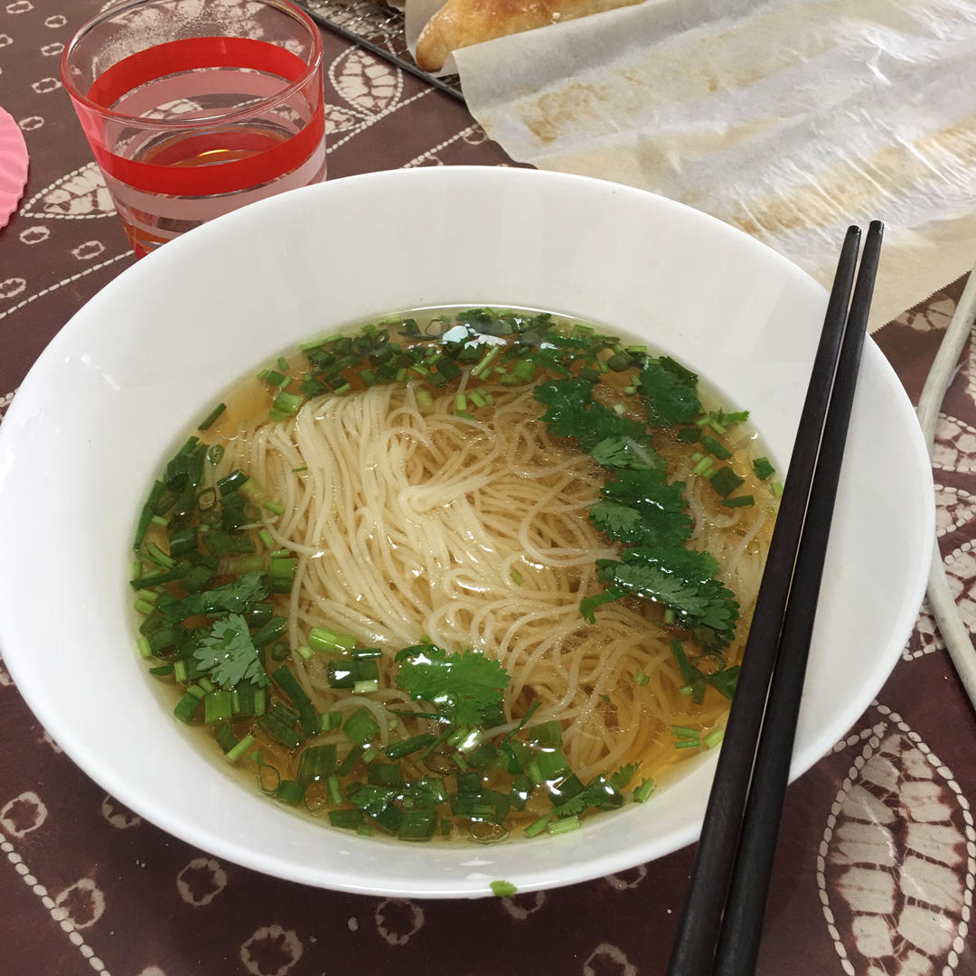 十分钟搞定的热汤面