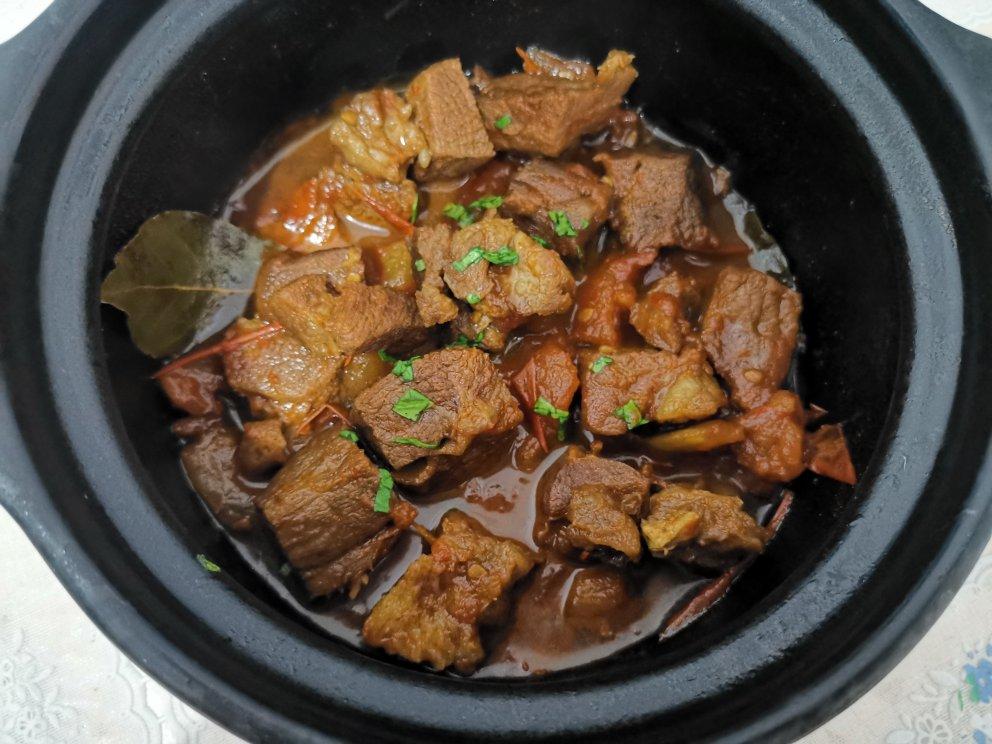 番茄牛腩煲