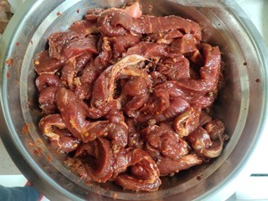 狗不离 牌小学生特供手作牛肉干的做法步骤图 Cq珮 下厨房 狗不离 牌小学生特供手作牛肉干的做法步骤图 Cq珮 下厨房