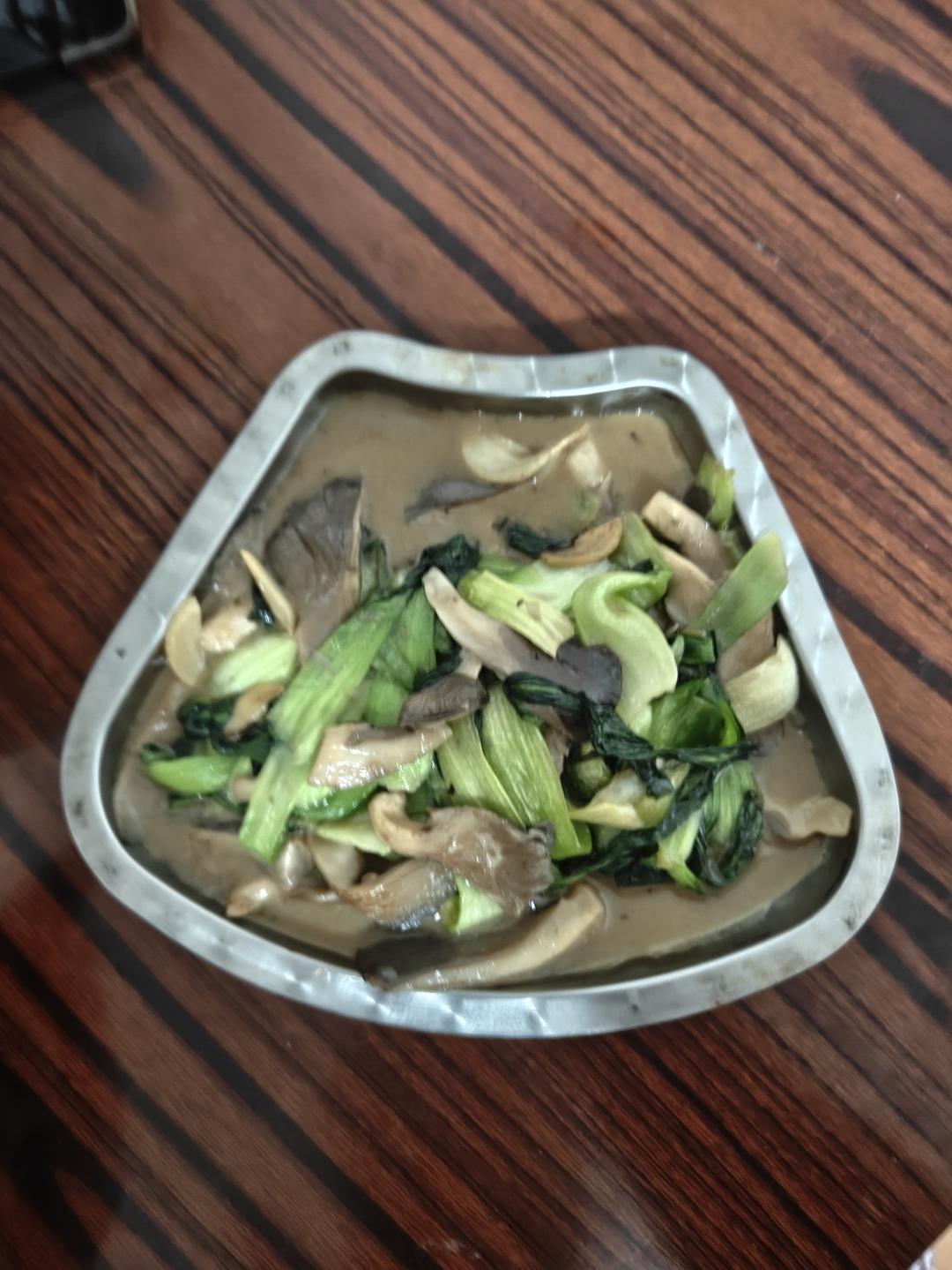 清炒蘑菇青菜