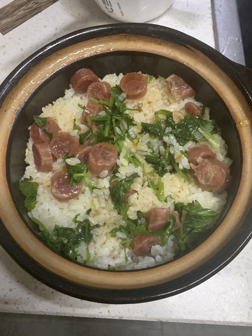 腊味煲仔饭，20分钟饭菜同出