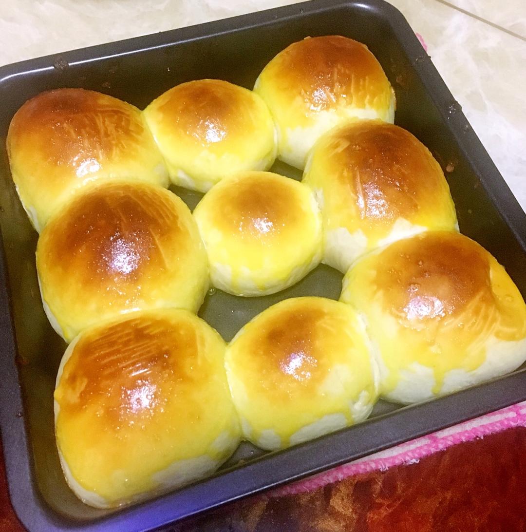 大人小孩都爱不释口的【蜂蜜牛奶小餐包】