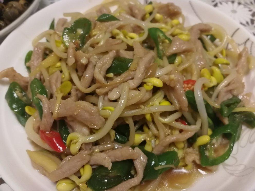 黄豆芽炒肉