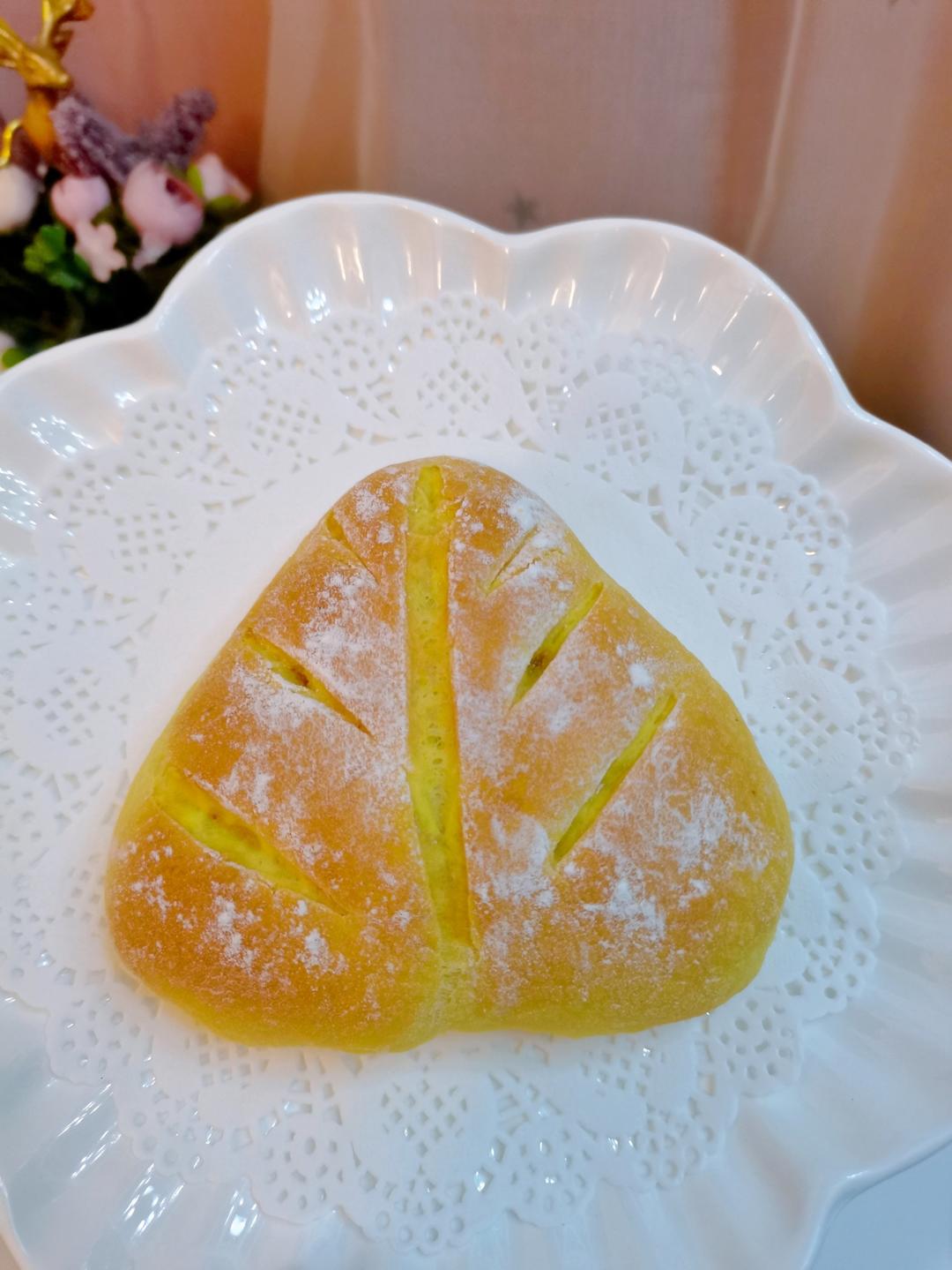 奥尔良鸡腿芝士软欧包