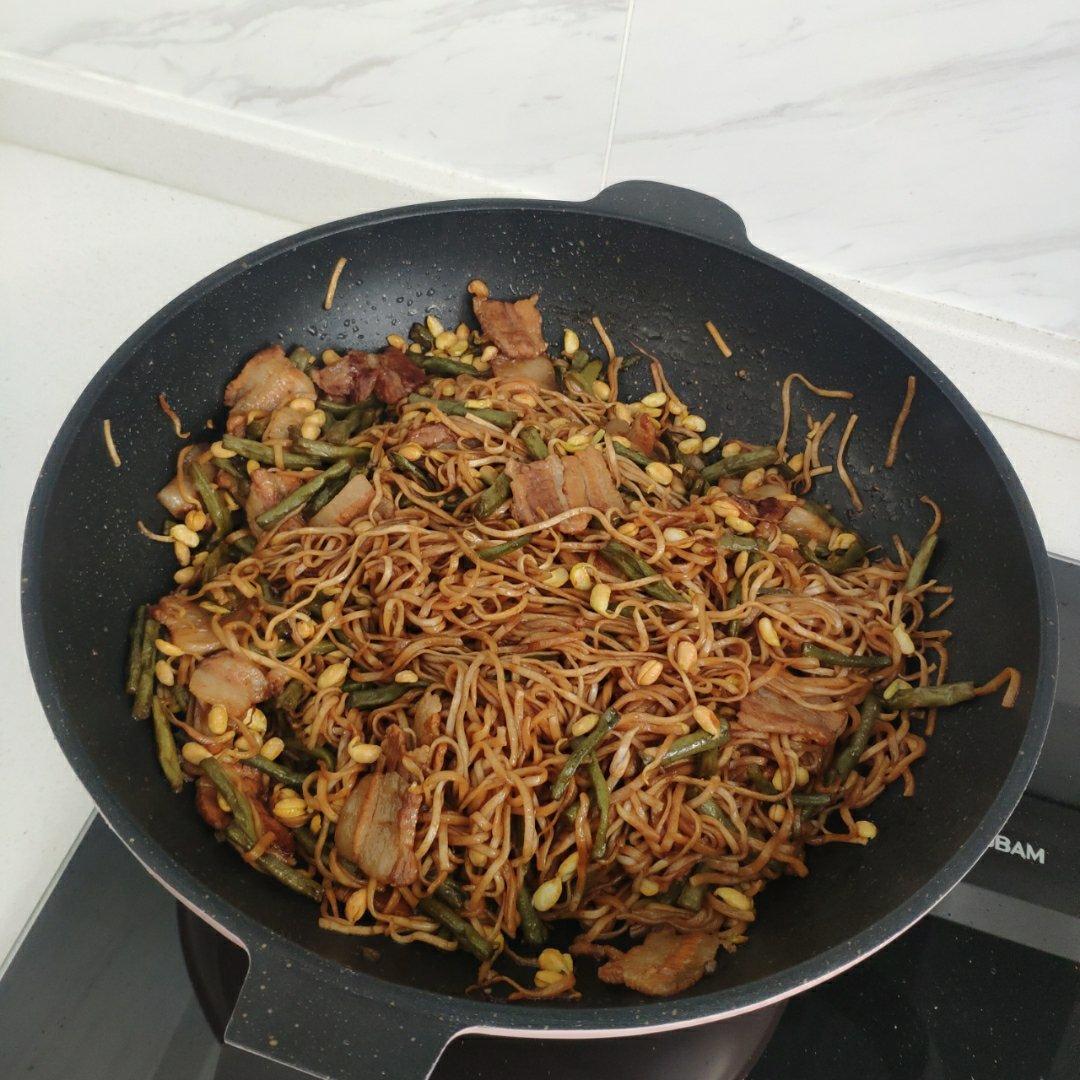 豆角焖面