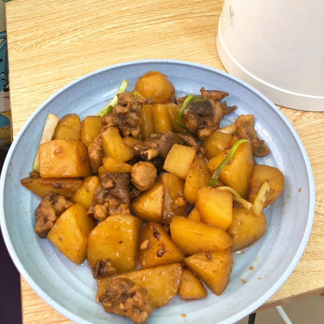 鸡腿小土豆