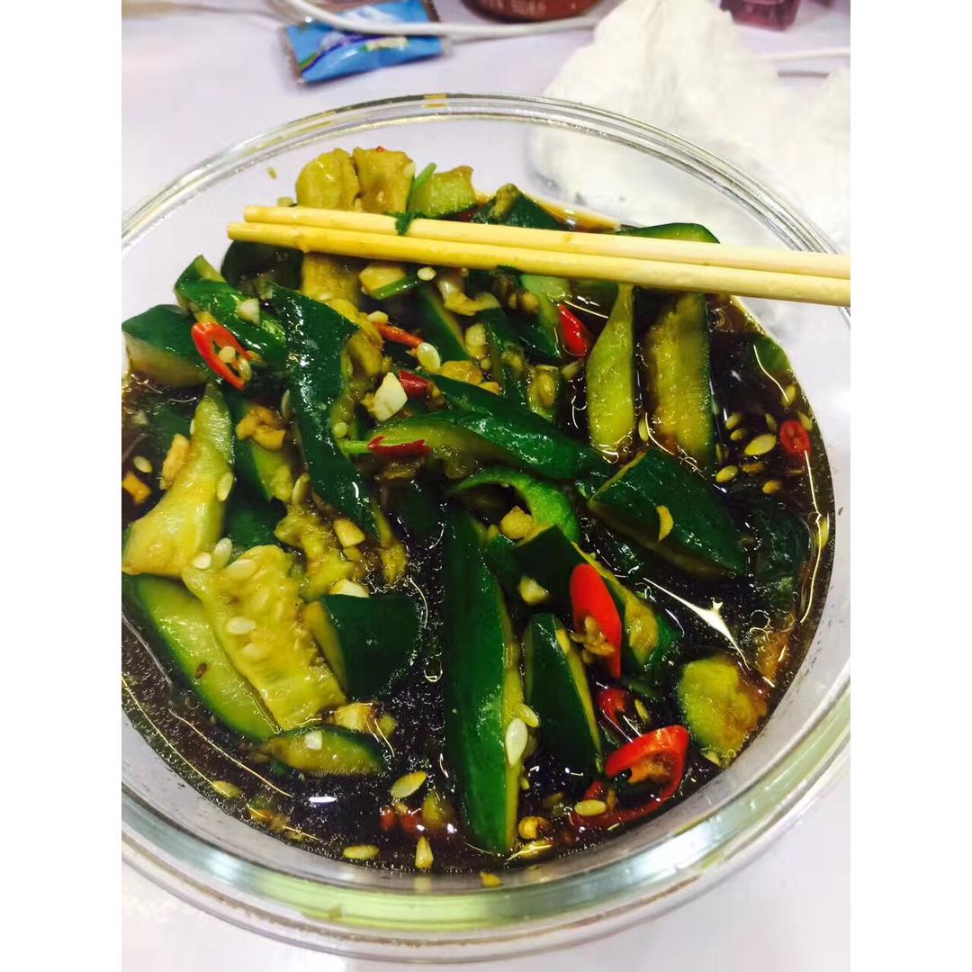 凉拌黄瓜