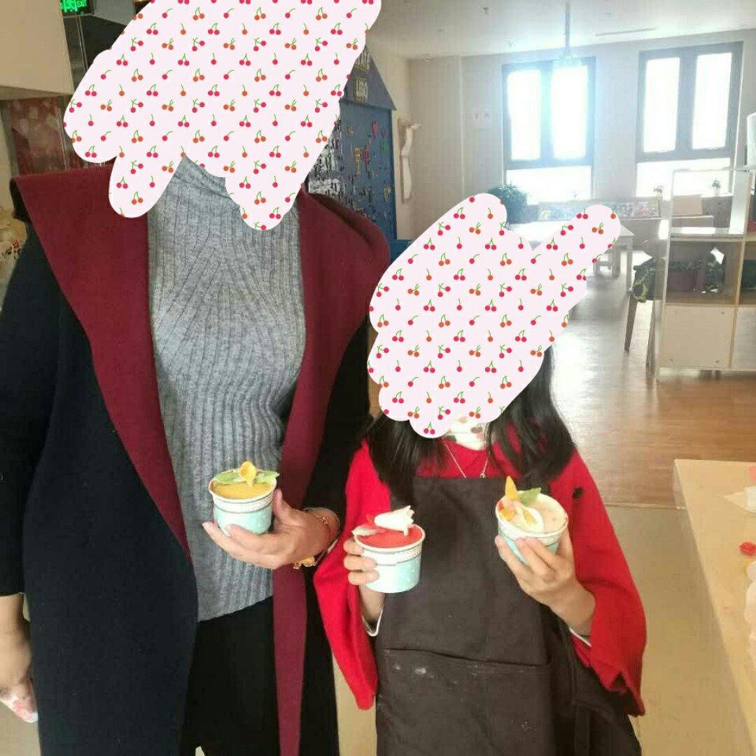 原味海绵纸杯蛋糕（非常适合裱花、盖糖皮的cupcake方子）
