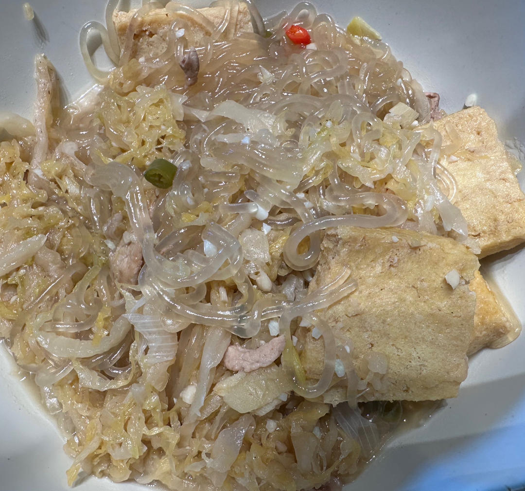 东北酸菜猪肉炖粉条