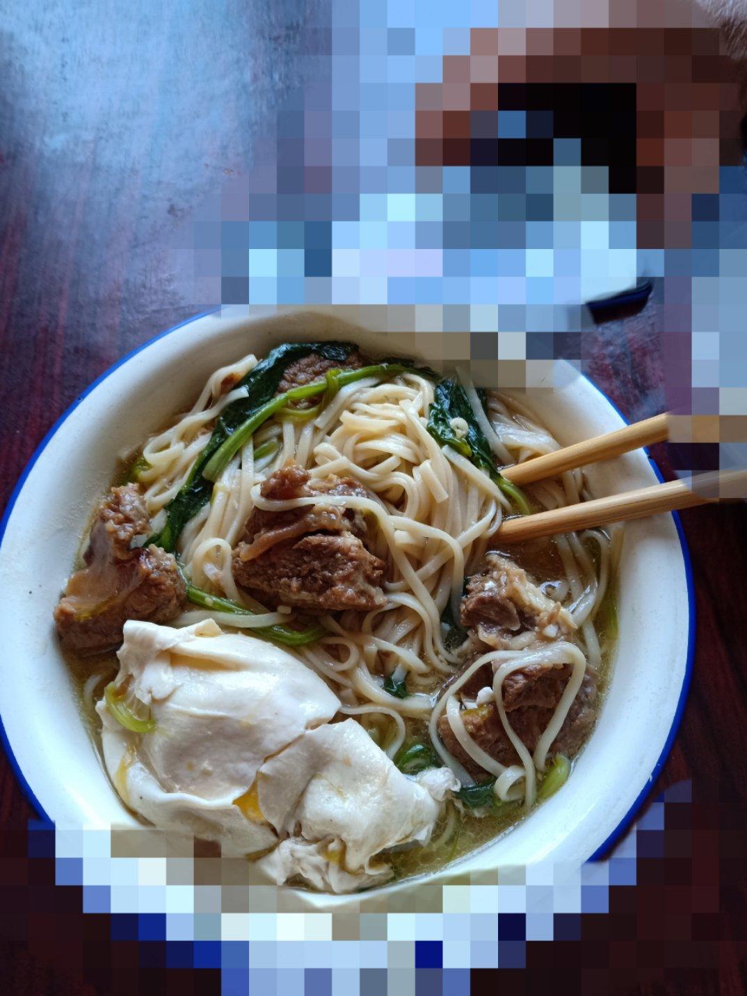 红烧麻油排骨面
