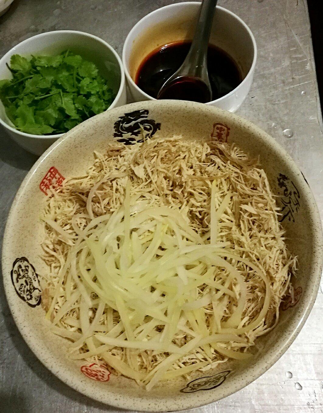 凉拌洋葱鸡丝的做法步骤图 怎么做好吃 浅浅淡淡 Nfkb 下厨房