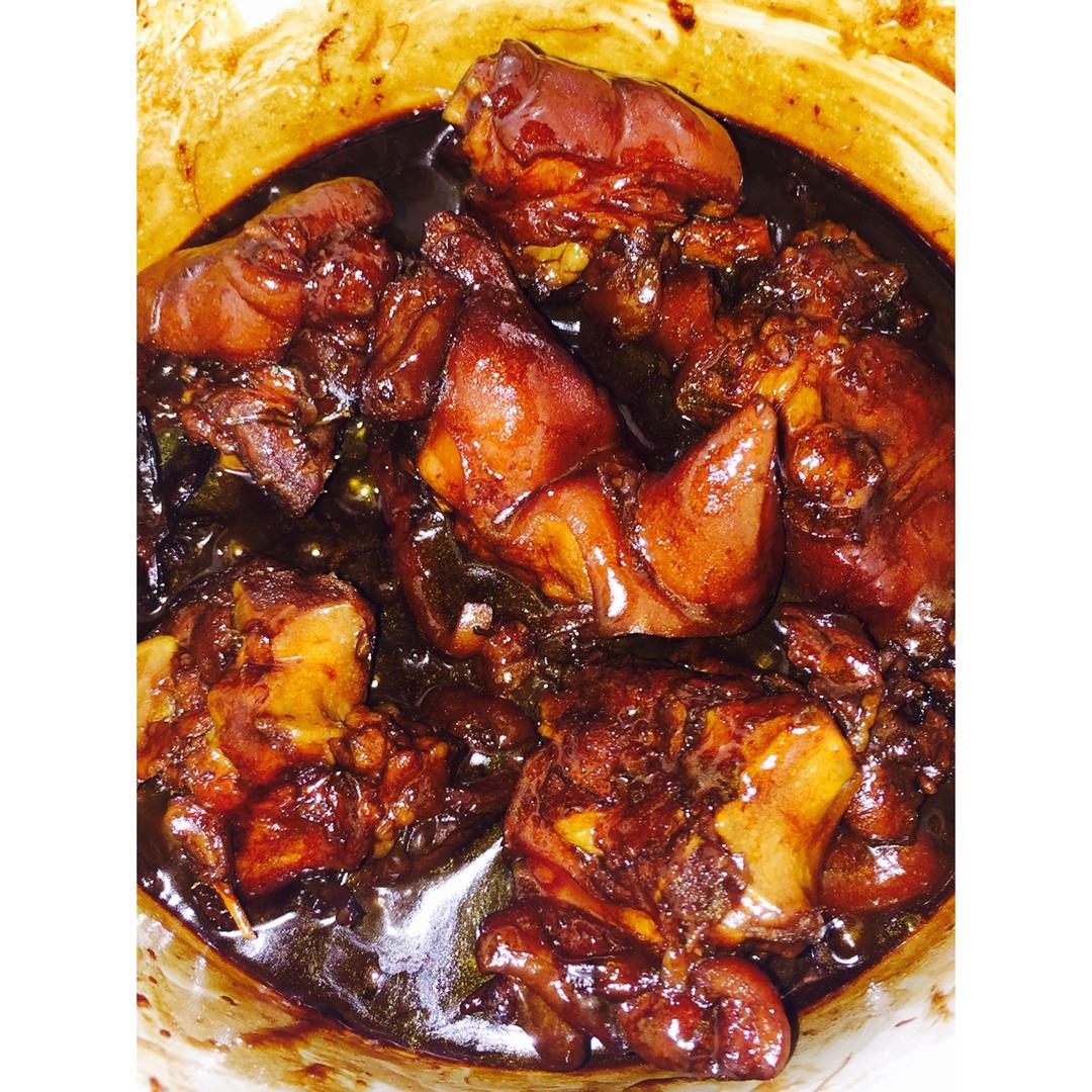 美味的家常菜：红烧猪蹄