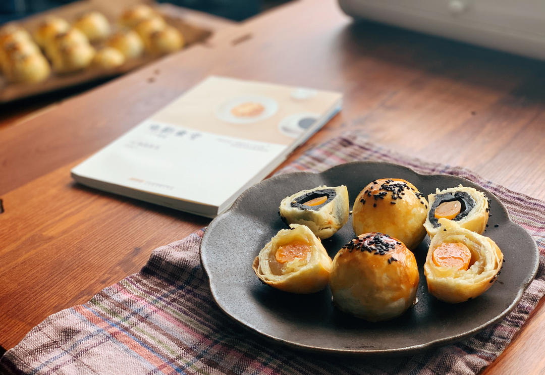 蛋黄酥&网红麻薯蛋黄酥---半圆天地盖包装调整方