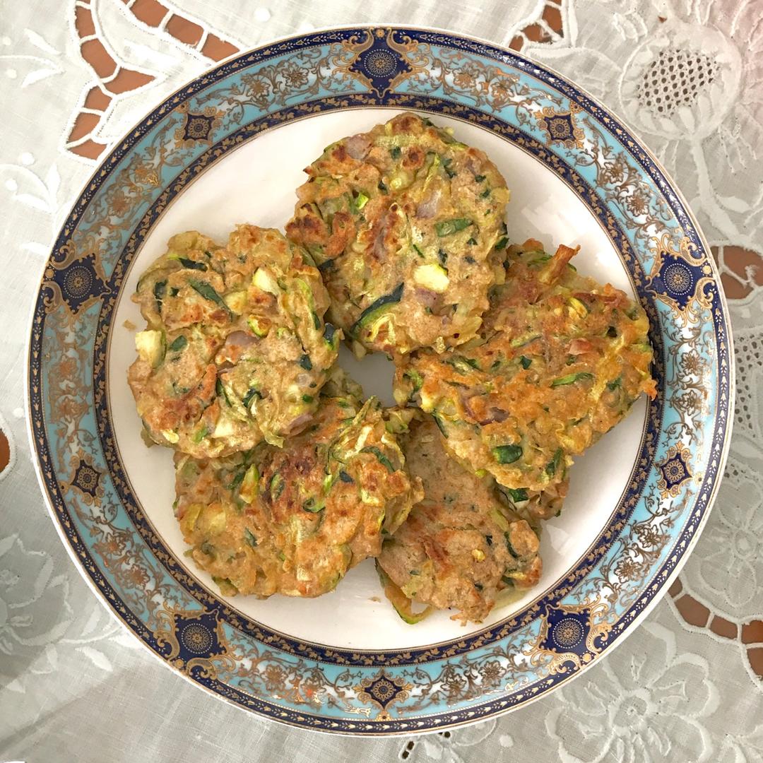 清爽西葫芦饼（低碳水）