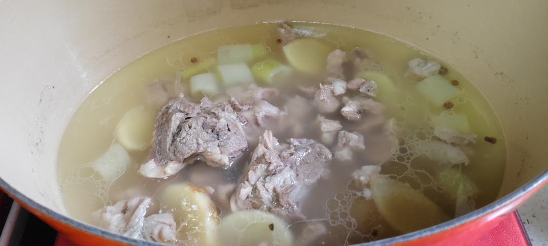 清炖羊肉（新疆特色）