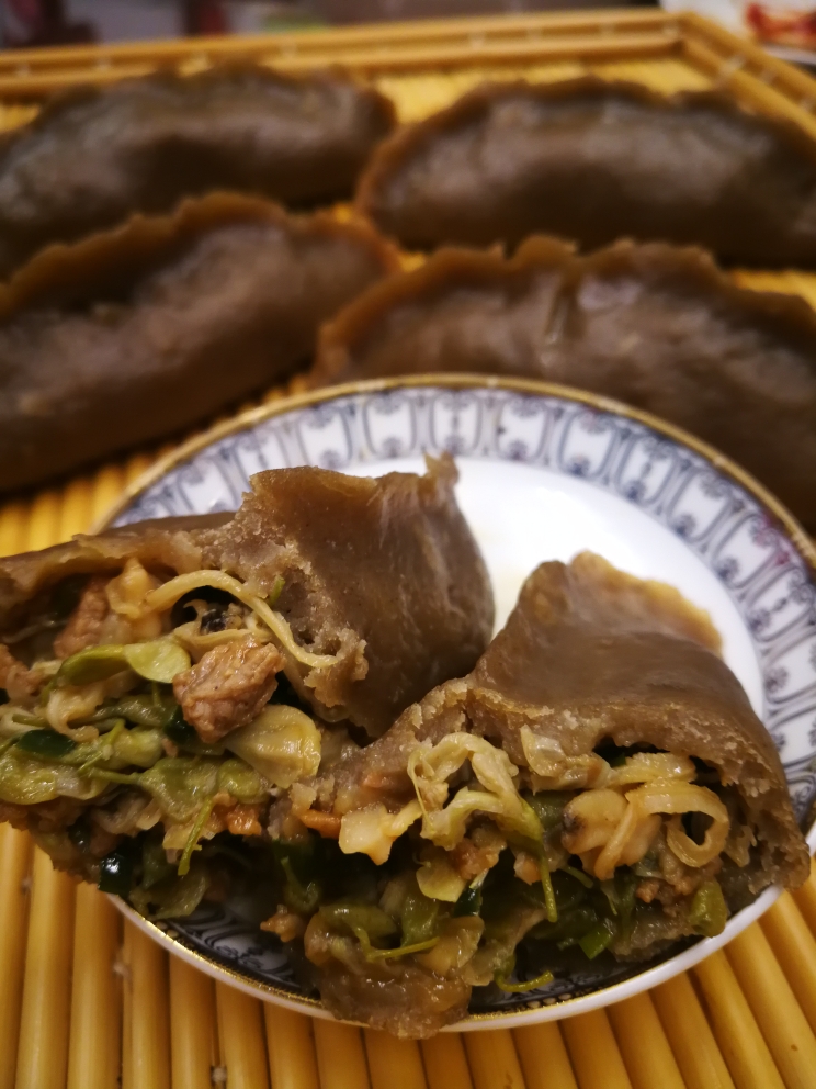 地瓜面槐花蛤蜊肉包子的做法