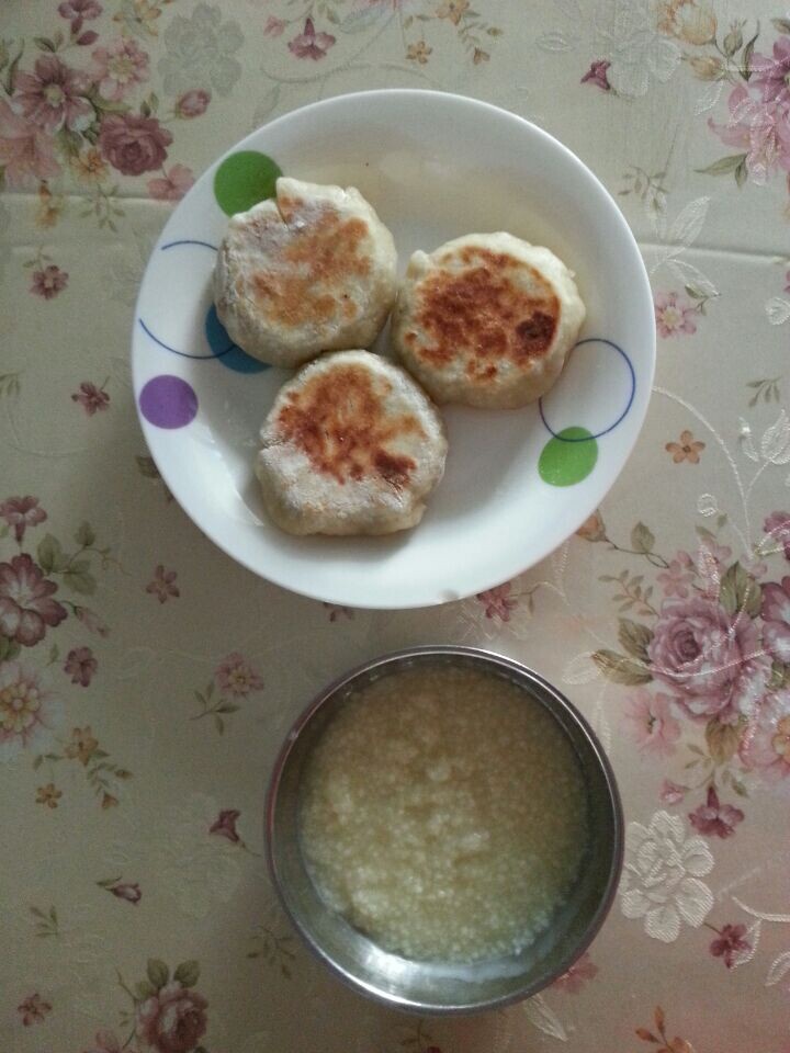 门钉肉饼