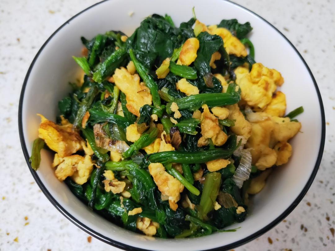 菠菜炒鸡蛋