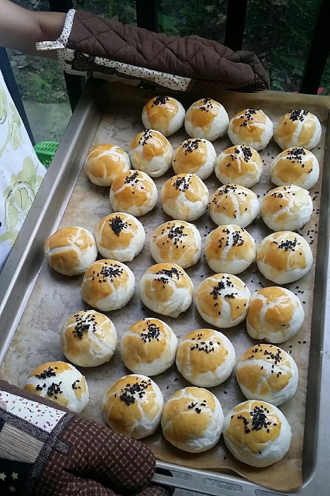 蛋黄酥~紫薯、抹茶、原味~花好月圆，中秋快乐~内附一次做六色蛋黄酥方法~