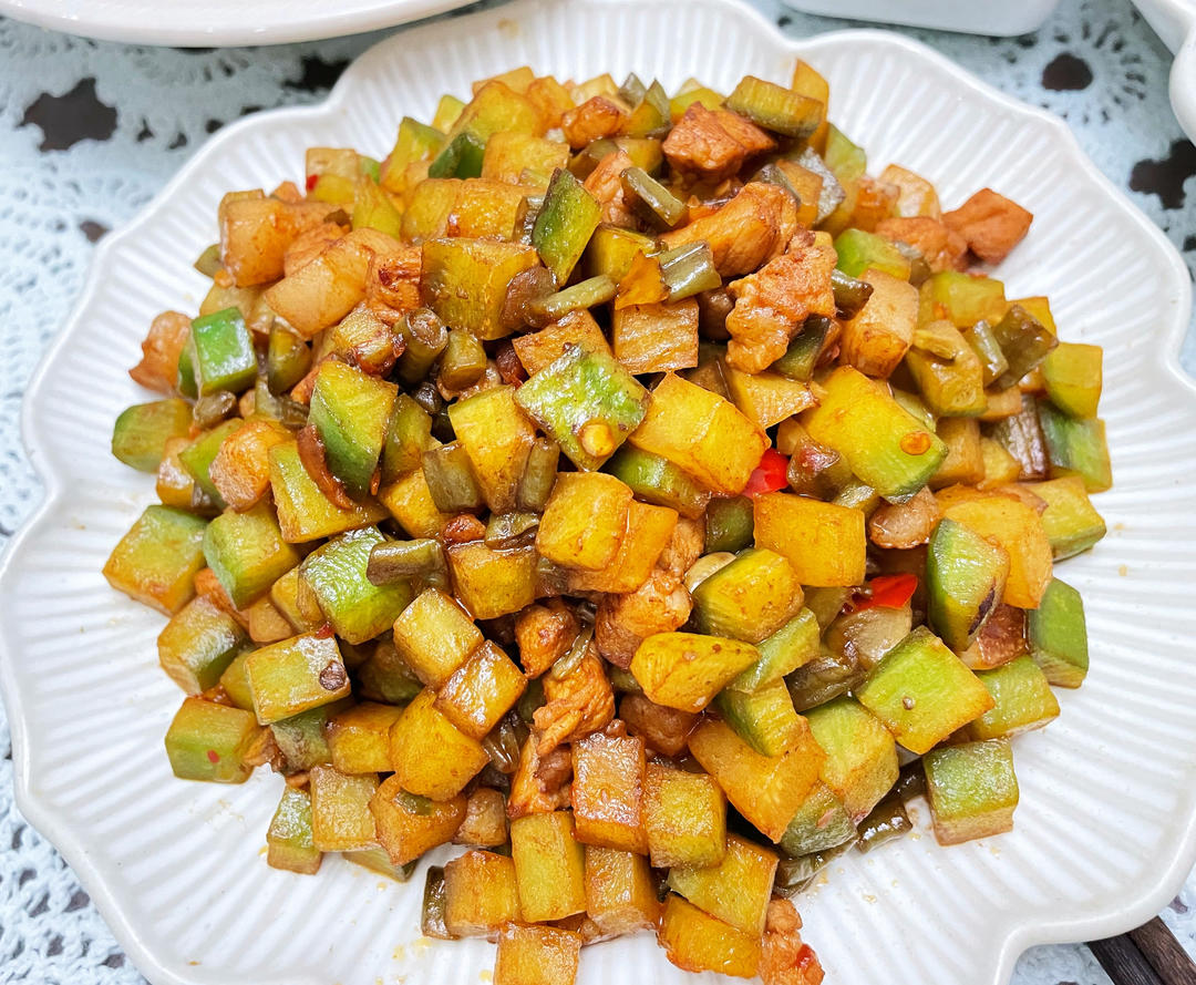 酸辣萝卜丁